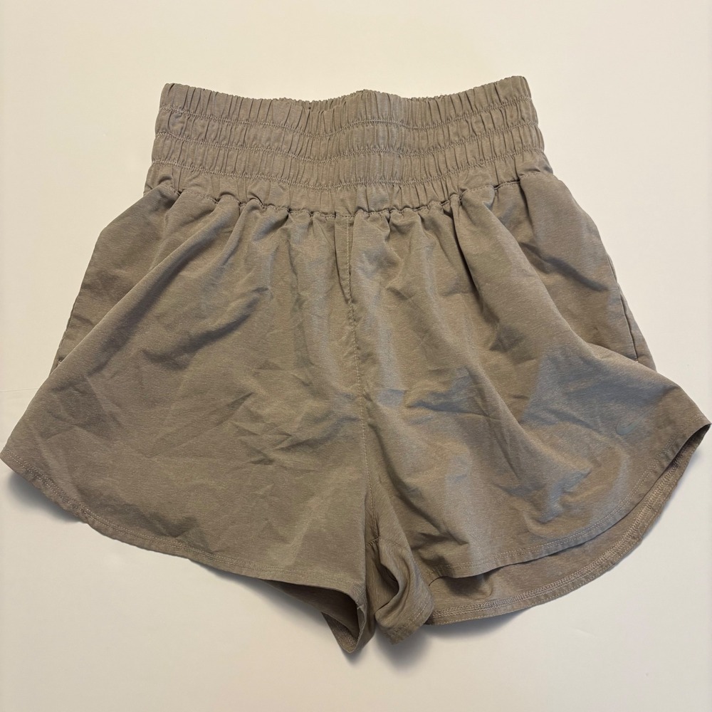 Nike Dri-FIT Shorts Women Large Taupe Smocked High Rise Running Pockets 0633